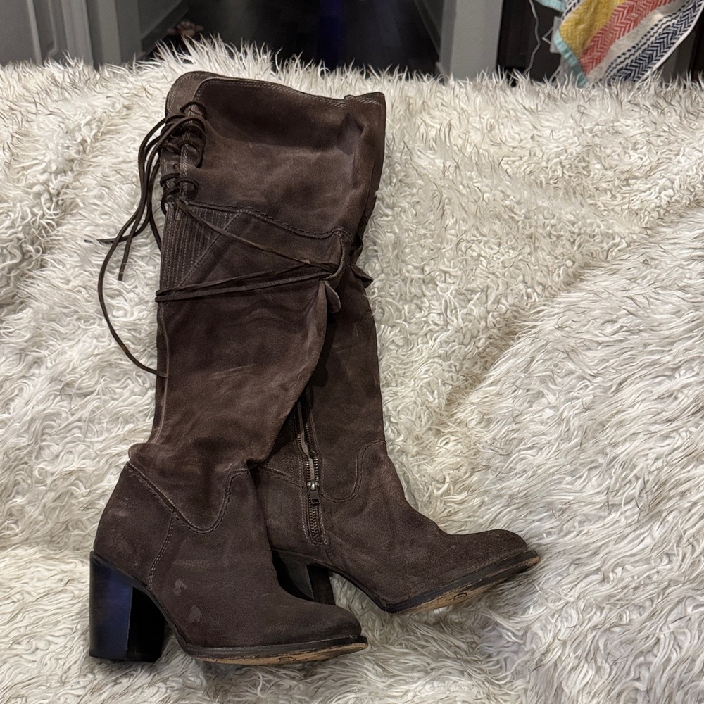 Freebird Dark Brown Heeled Boots